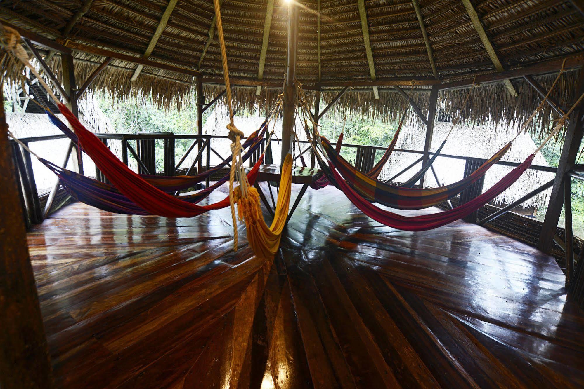 Jamu Lodge Puerto Montufar Exterior photo